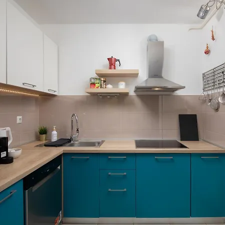 Lejlighed Stylish With Balcony & Free Parking *